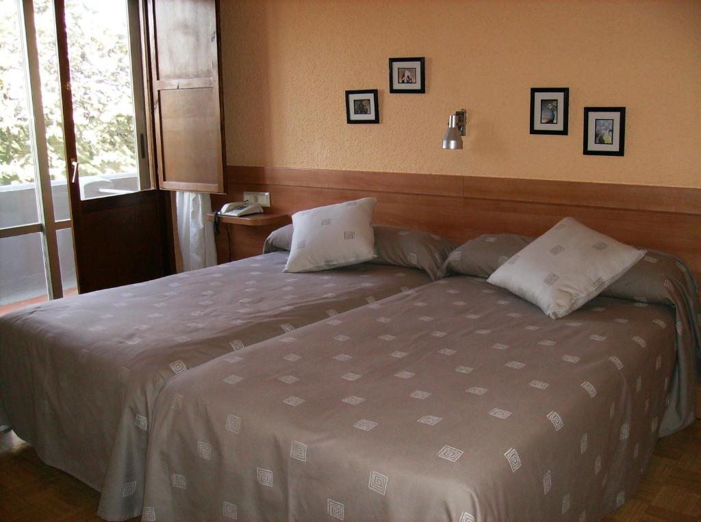 Hotel Yamaguchi Sangüesa Zimmer foto