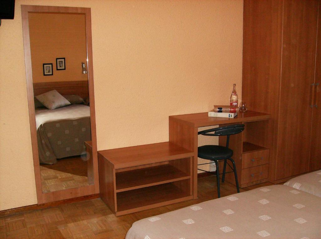 Hotel Yamaguchi Sangüesa Zimmer foto
