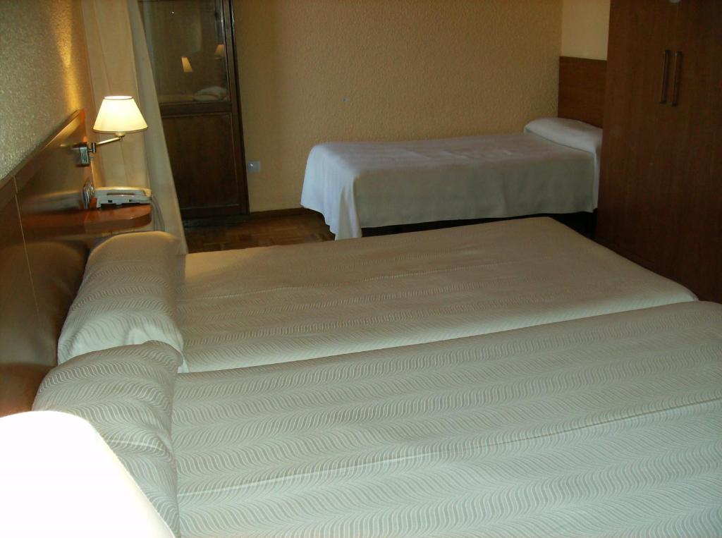 Hotel Yamaguchi Sangüesa Zimmer foto