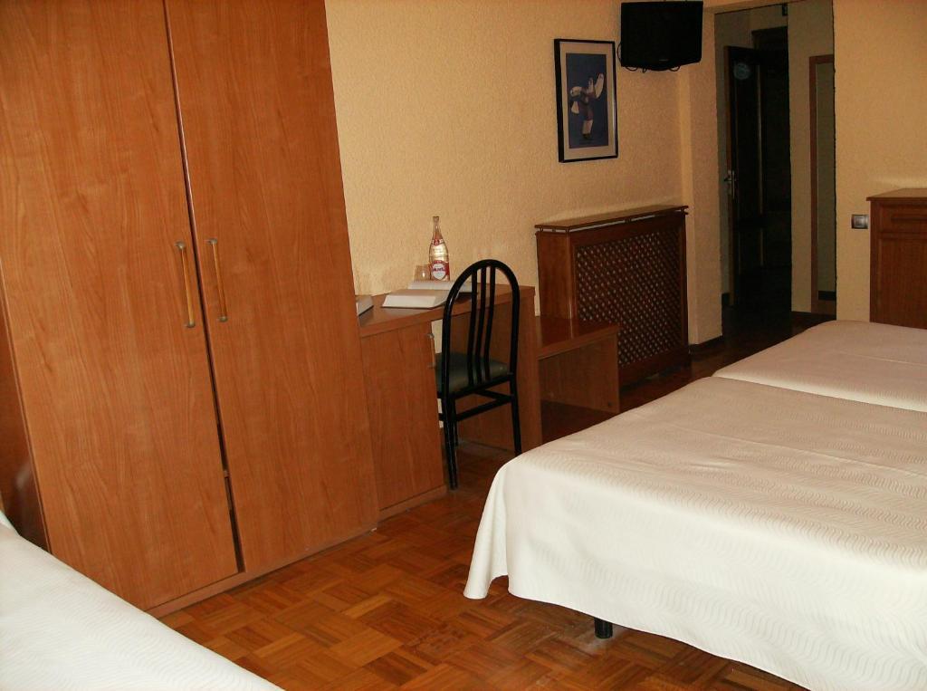 Hotel Yamaguchi Sangüesa Zimmer foto